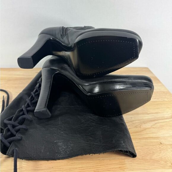 Studio 9 Women's Black Leather Knee-High Boots - Picture 5 of 10